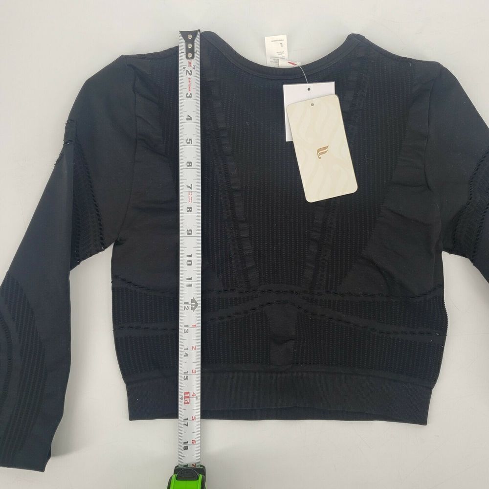 Fabletics Top Seamless Compression Mesh Crop - Picture 7 of 12